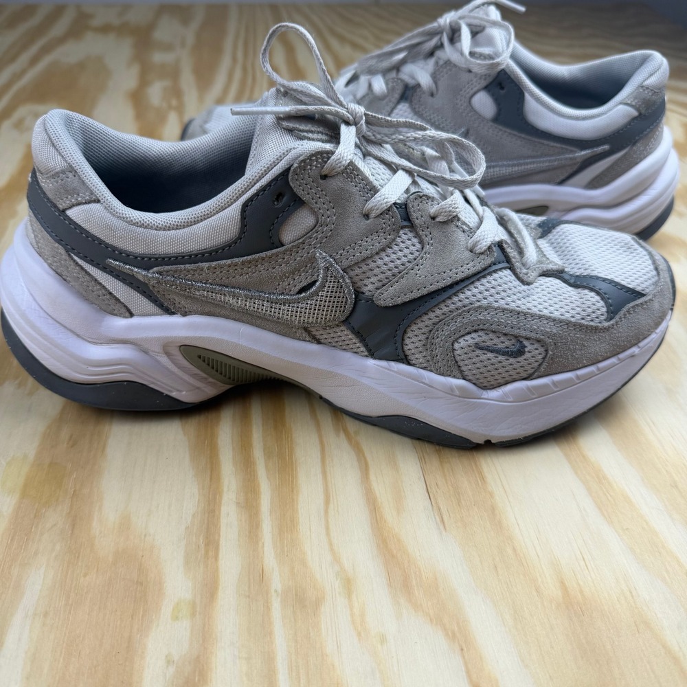Nike Women's AL8 Shoes, White/Metallic Silver/Smoke Grey/Black, 9.5